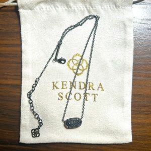 Kendra Scott black necklace !